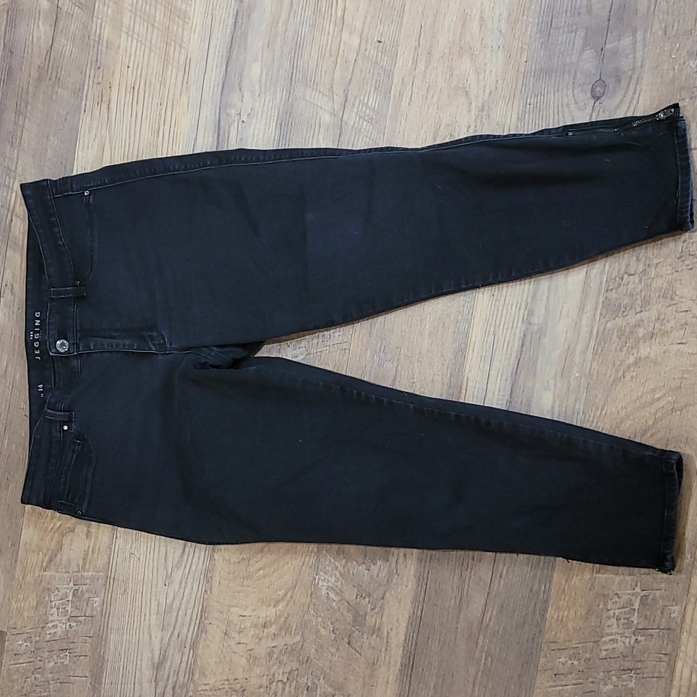 Whbm jegging crops